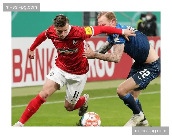 奥格斯堡vs法兰克福,客队反超比分取得关键胜利 奥格斯堡vs法兰克福,客队反超比分取得关键胜利